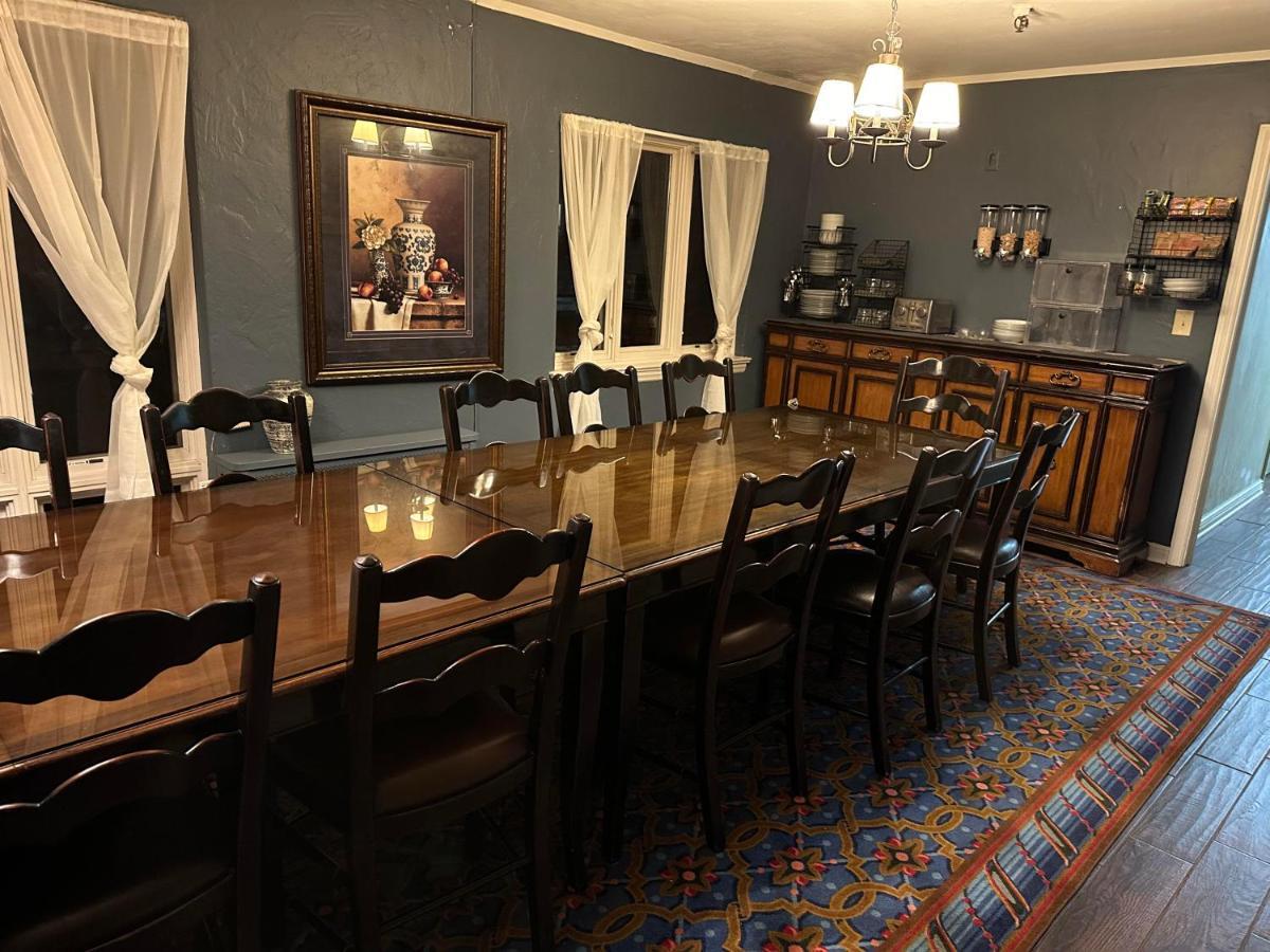 The Oaks B&B Hotel And Spiritual Center Jamestown Exteriör bild